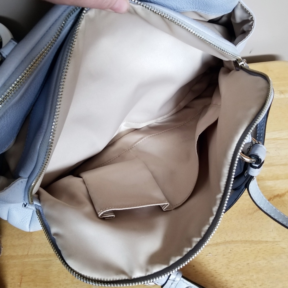 **SOLD*** on another platform. Authentic Coach Penelope leather satchel - Picture 7 of 14
